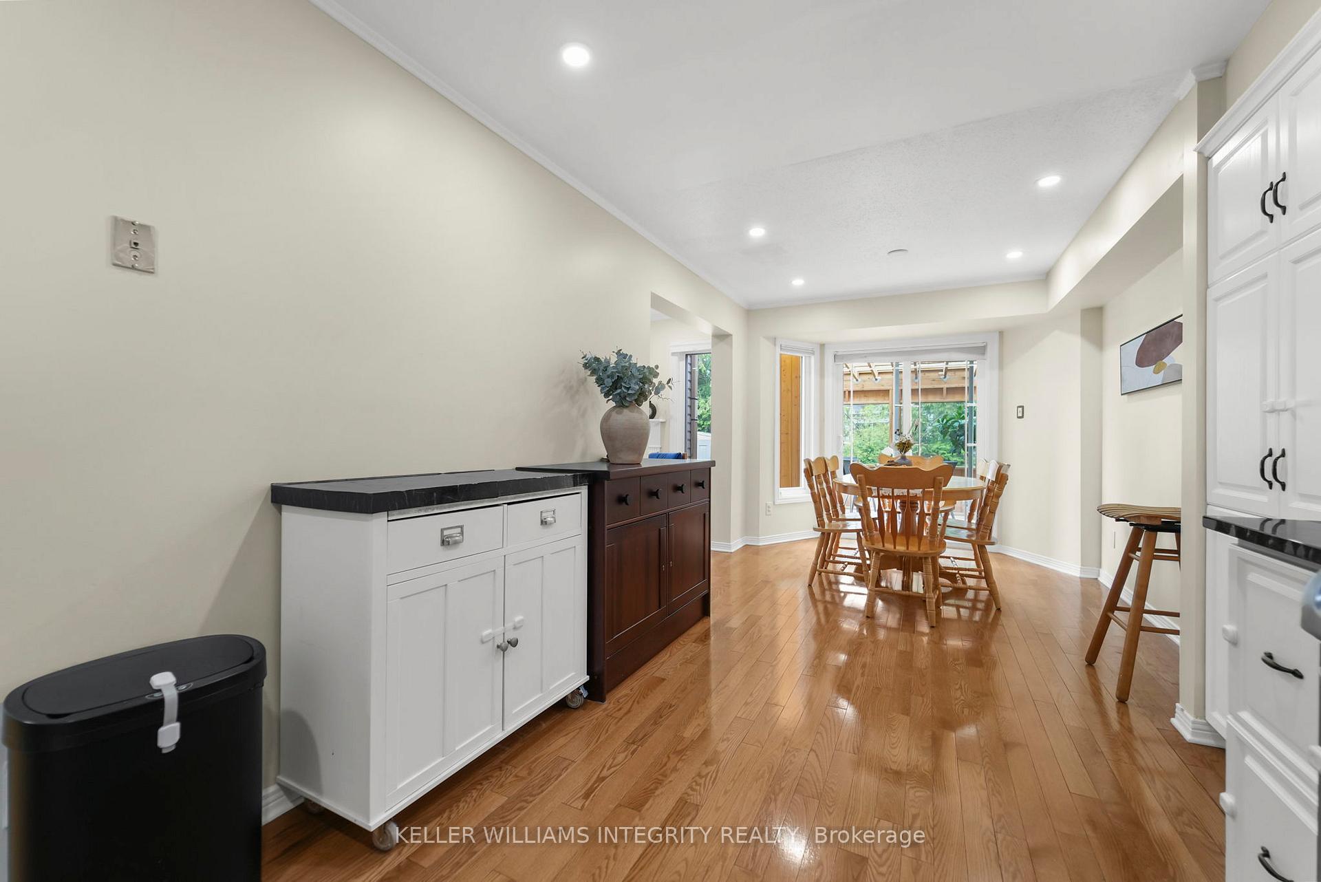 Photo 10 of 43 Aintree Place, Ottawa, Kanata - Bridlewood — HOMEH