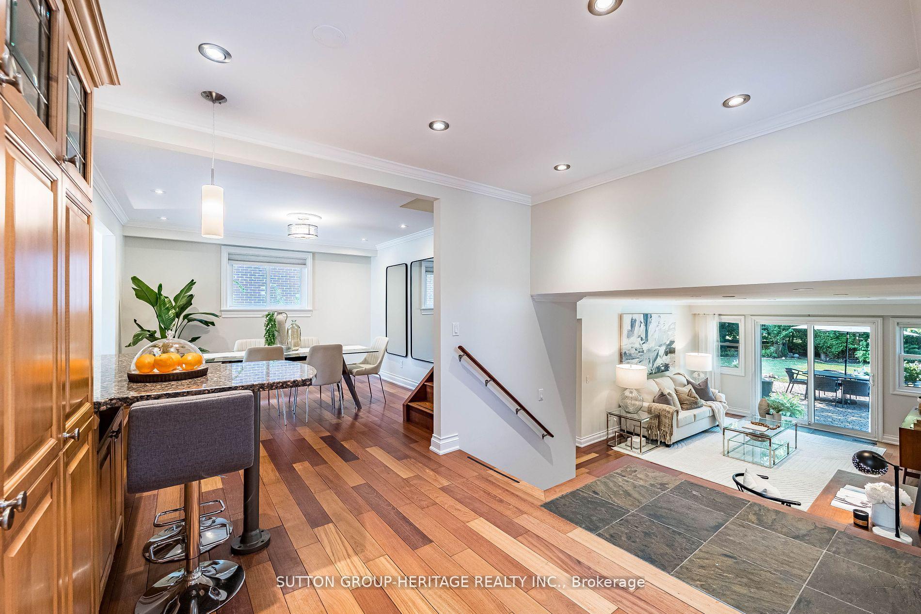 Photo 12 of 47 Pringle Avenue, Markham, Markham Village — HOMEH