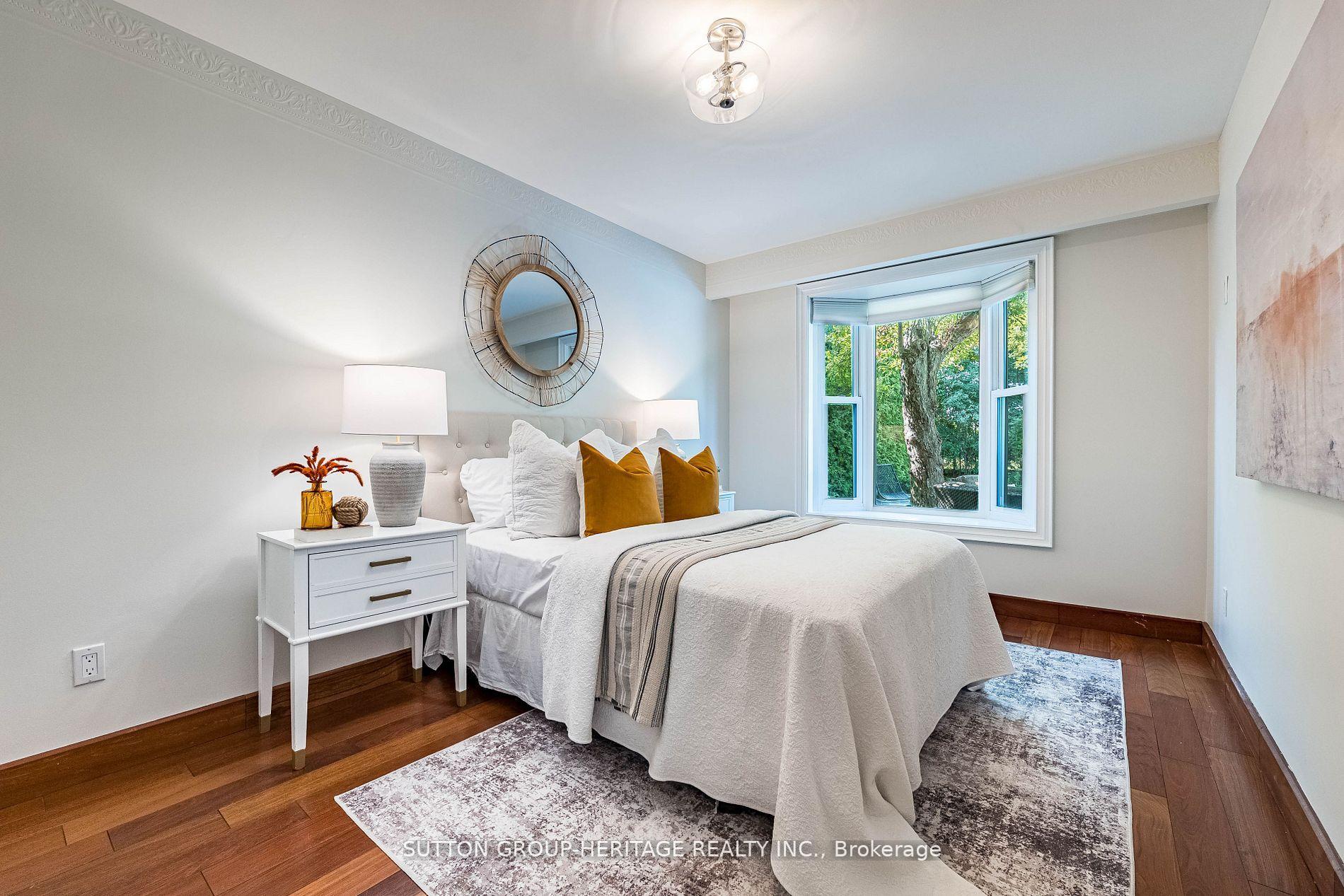 Photo 17 of 47 Pringle Avenue, Markham, Markham Village — HOMEH