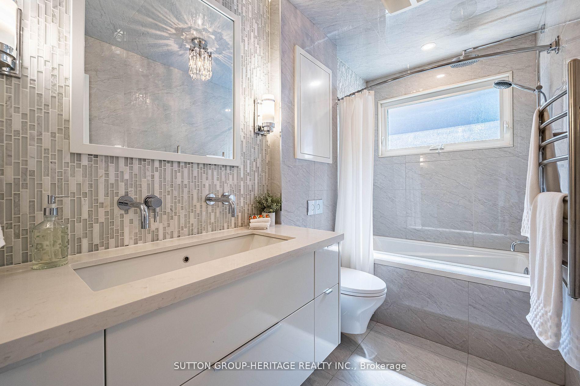 Photo 22 of 47 Pringle Avenue, Markham, Markham Village — HOMEH
