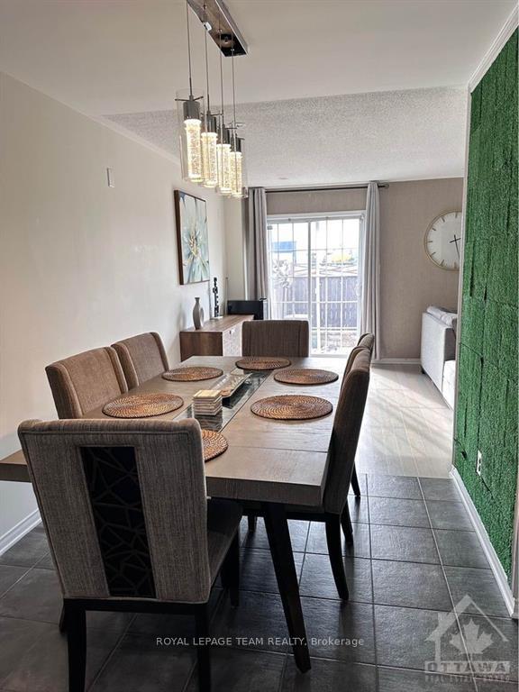 Photo 4 of 141 Patriot Place, Ottawa, Kanata - Emerald Meadows/Trailwest — HOMEH