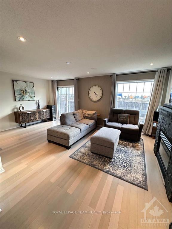 Photo 5 of 141 Patriot Place, Ottawa, Kanata - Emerald Meadows/Trailwest — HOMEH
