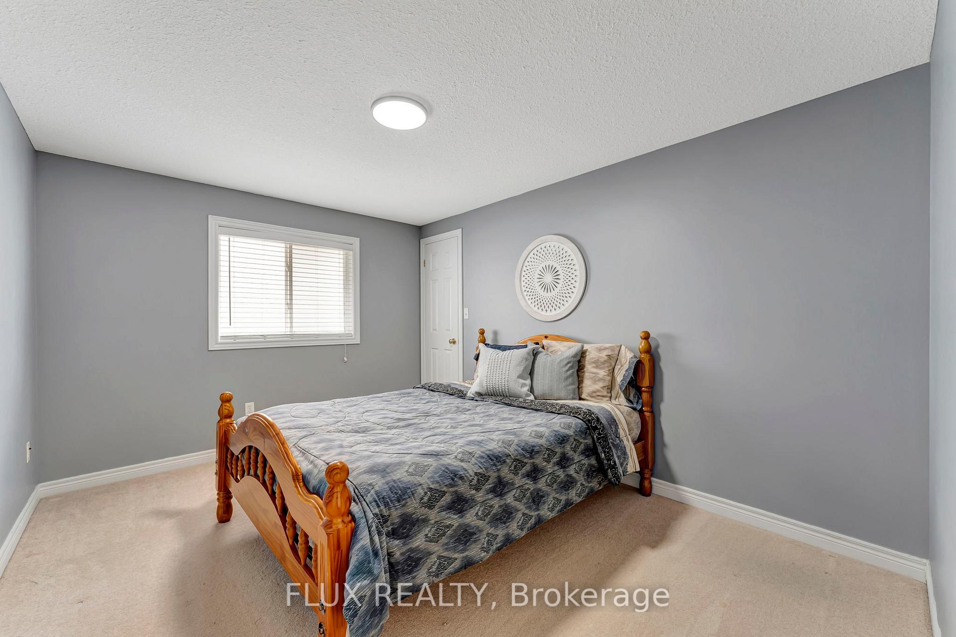 Photo 28 of 509 Pine Hollow Court, Kitchener — HOMEH