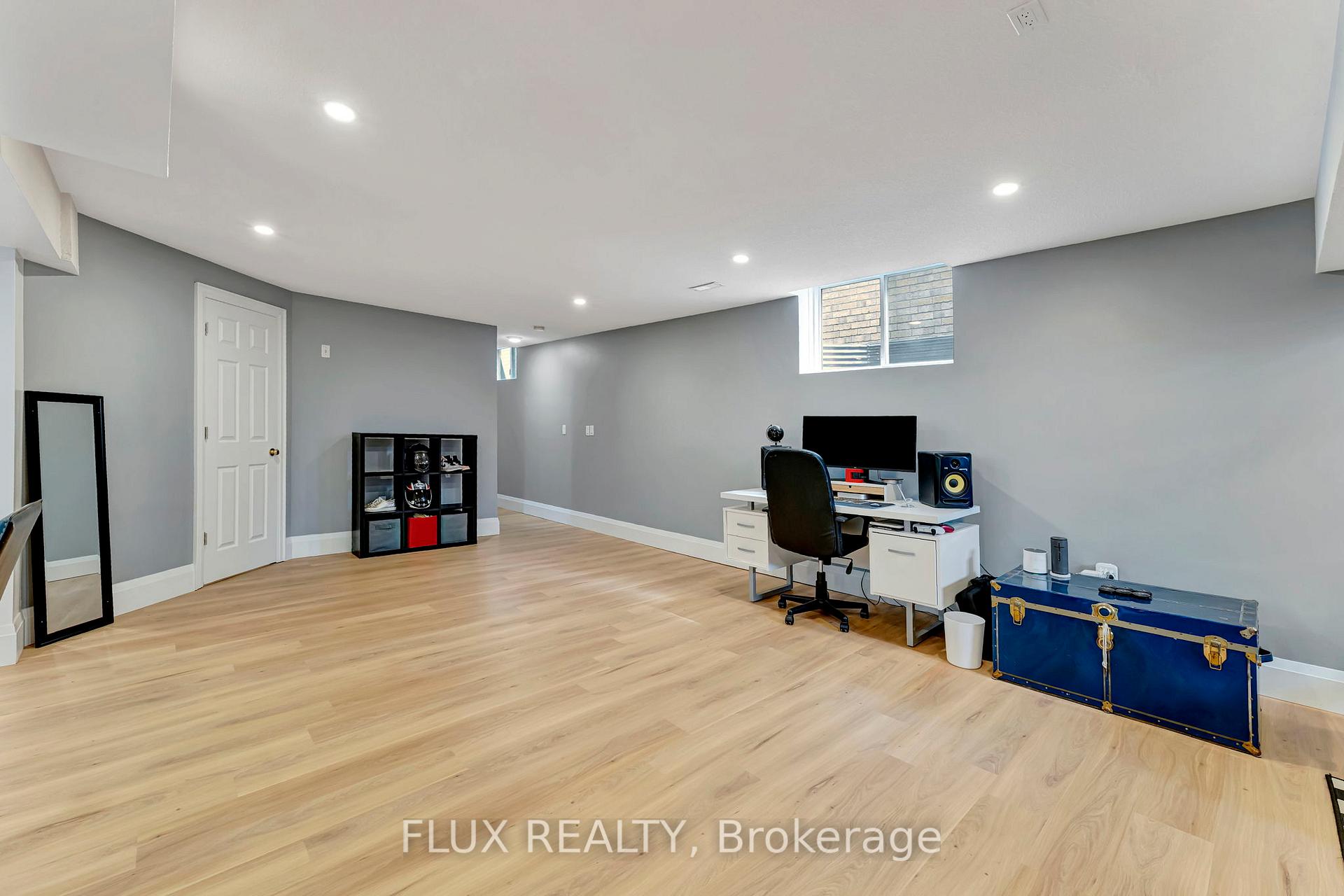 Photo 38 of 509 Pine Hollow Court, Kitchener — HOMEH
