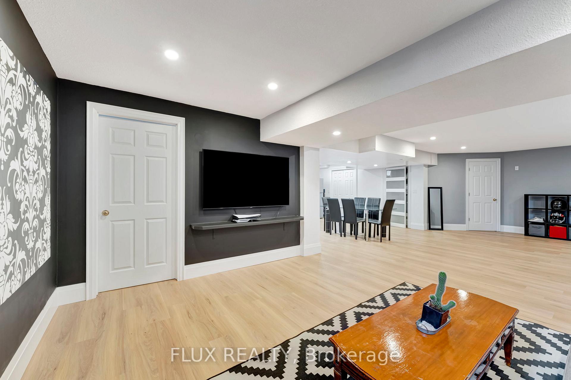 Photo 40 of 509 Pine Hollow Court, Kitchener — HOMEH