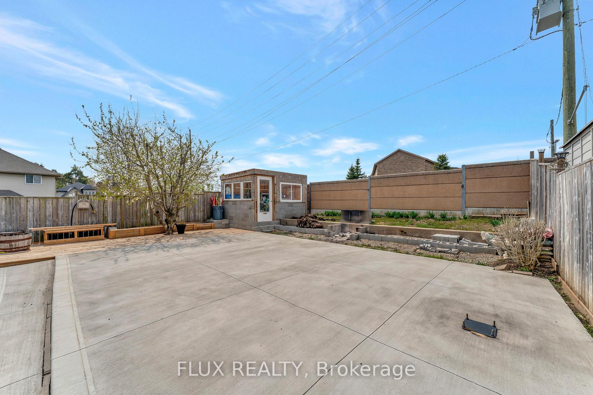 Photo 46 of 509 Pine Hollow Court, Kitchener — HOMEH