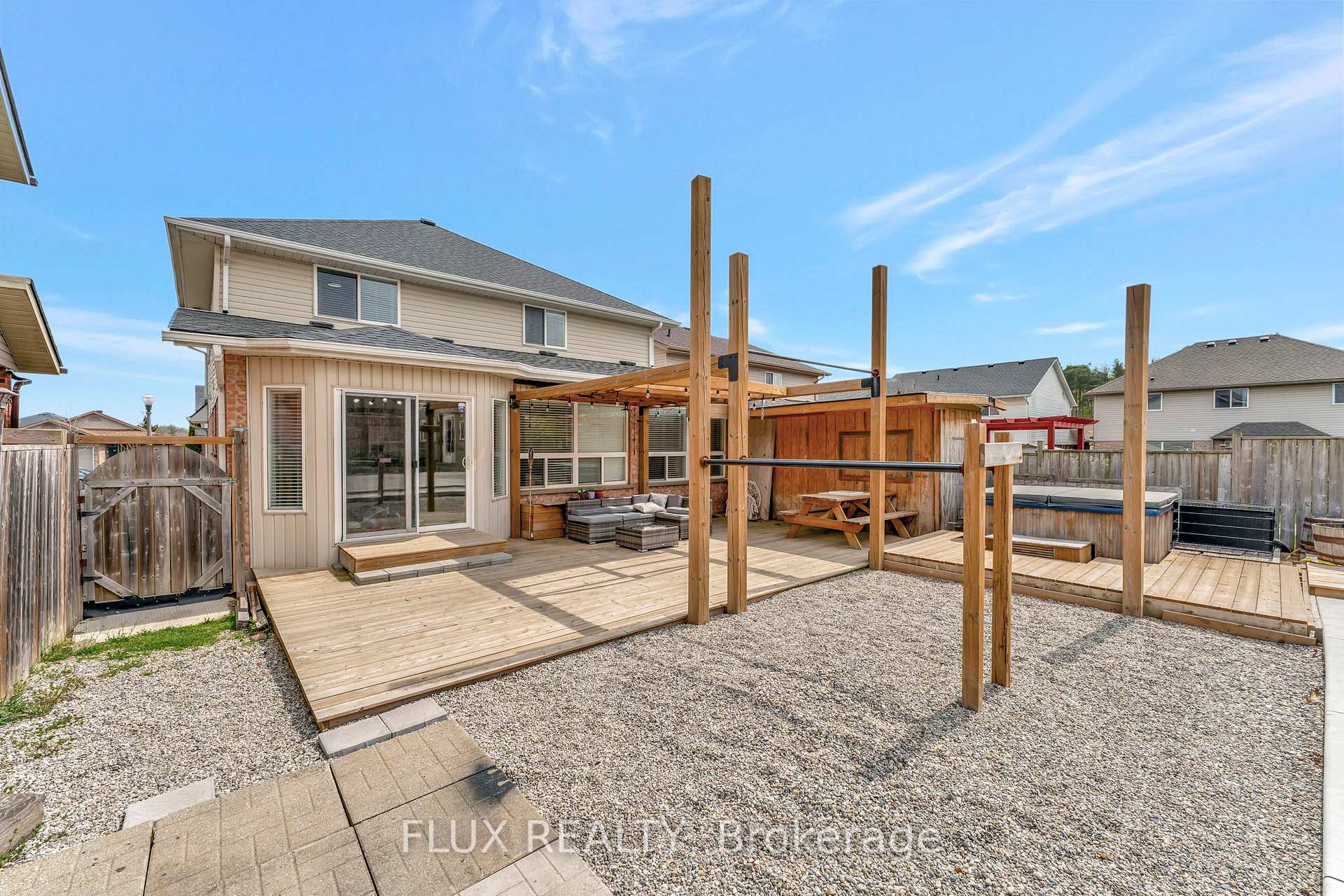 Photo 47 of 509 Pine Hollow Court, Kitchener — HOMEH