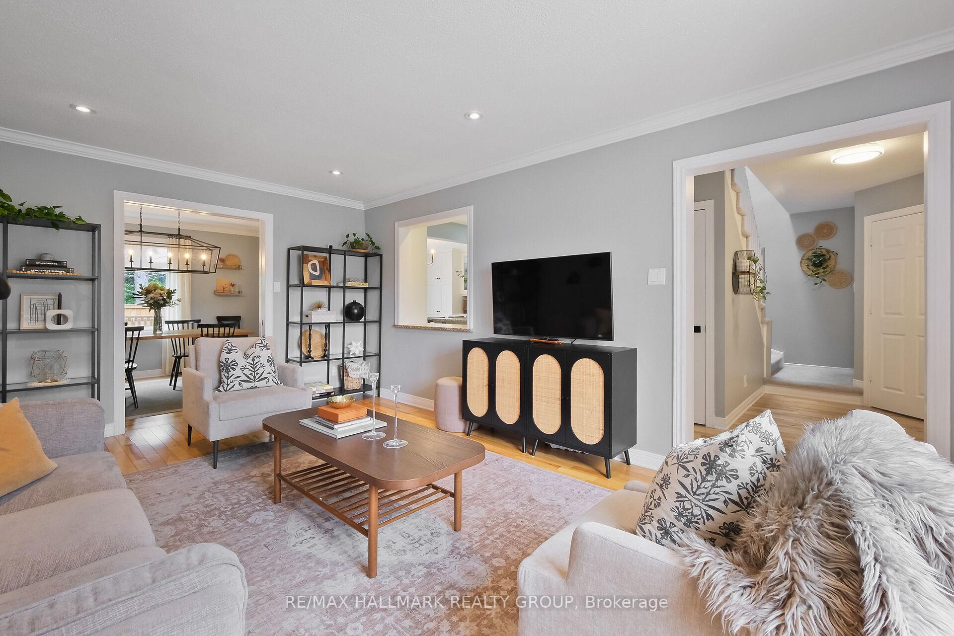 Photo 5 of 35 Willow Glen Drive, Ottawa, Kanata - Bridlewood — HOMEH