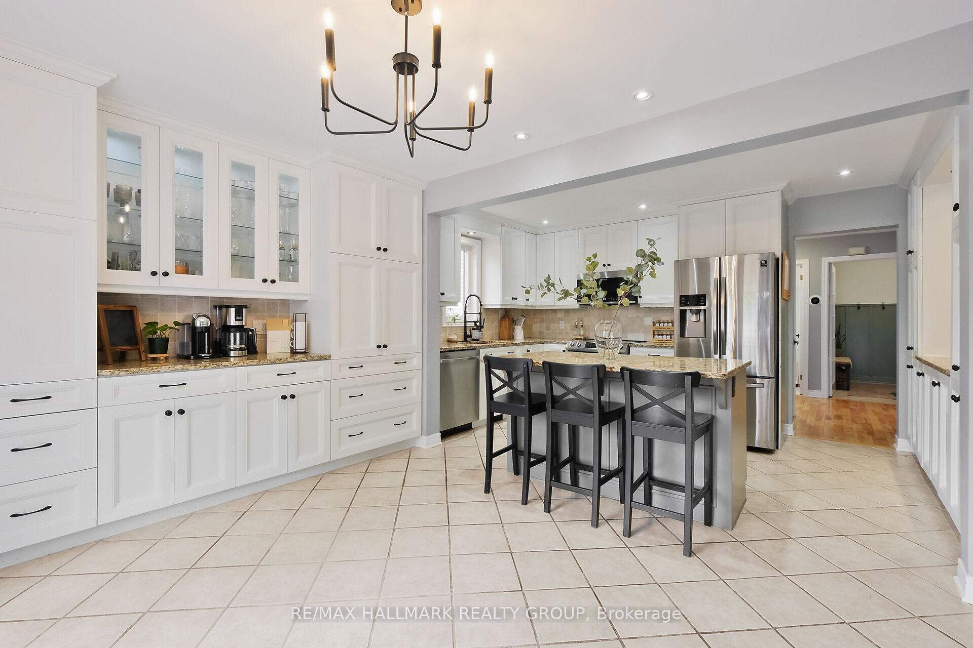 Photo 10 of 35 Willow Glen Drive, Ottawa, Kanata - Bridlewood — HOMEH