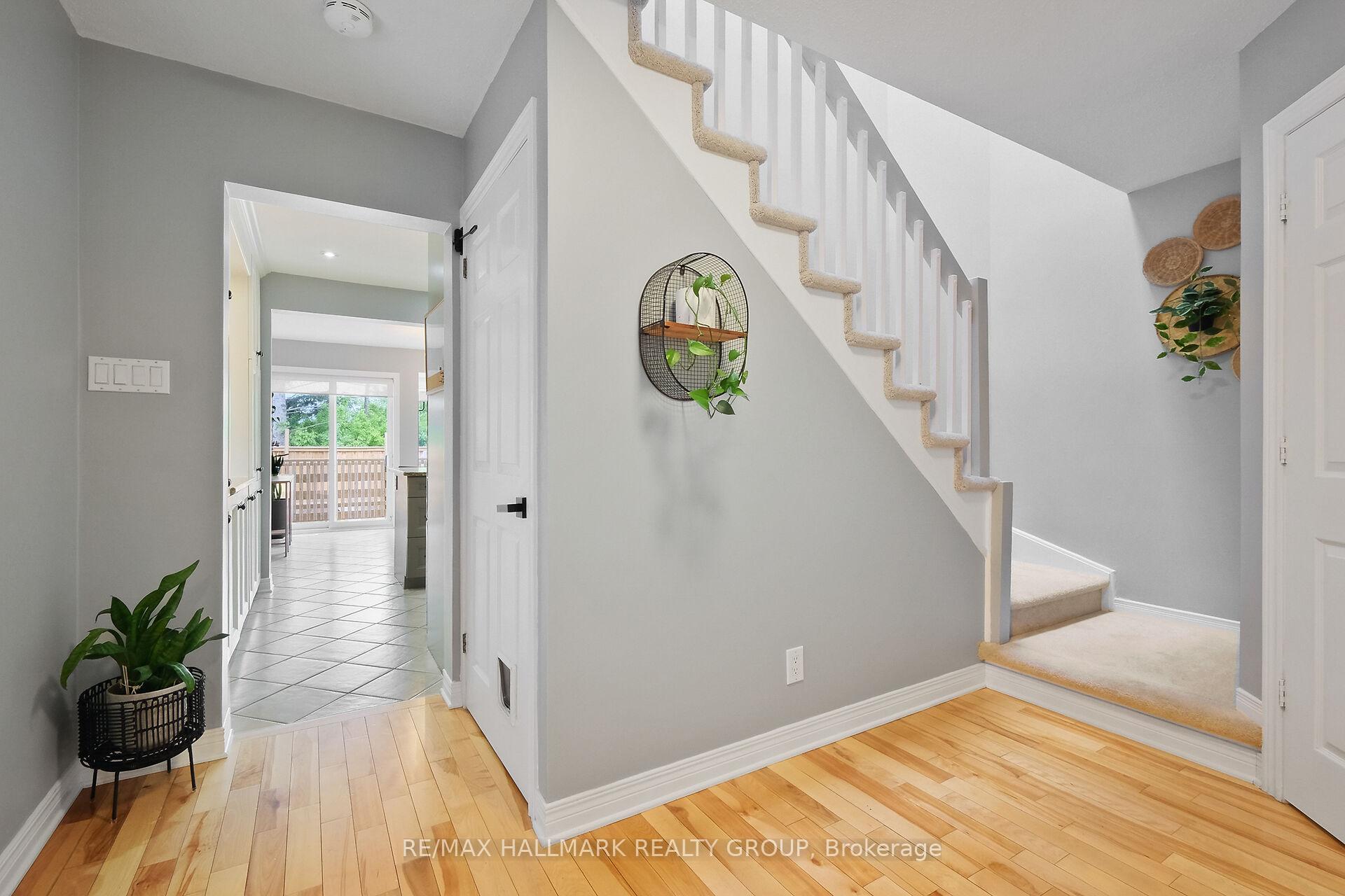 Photo 17 of 35 Willow Glen Drive, Ottawa, Kanata - Bridlewood — HOMEH