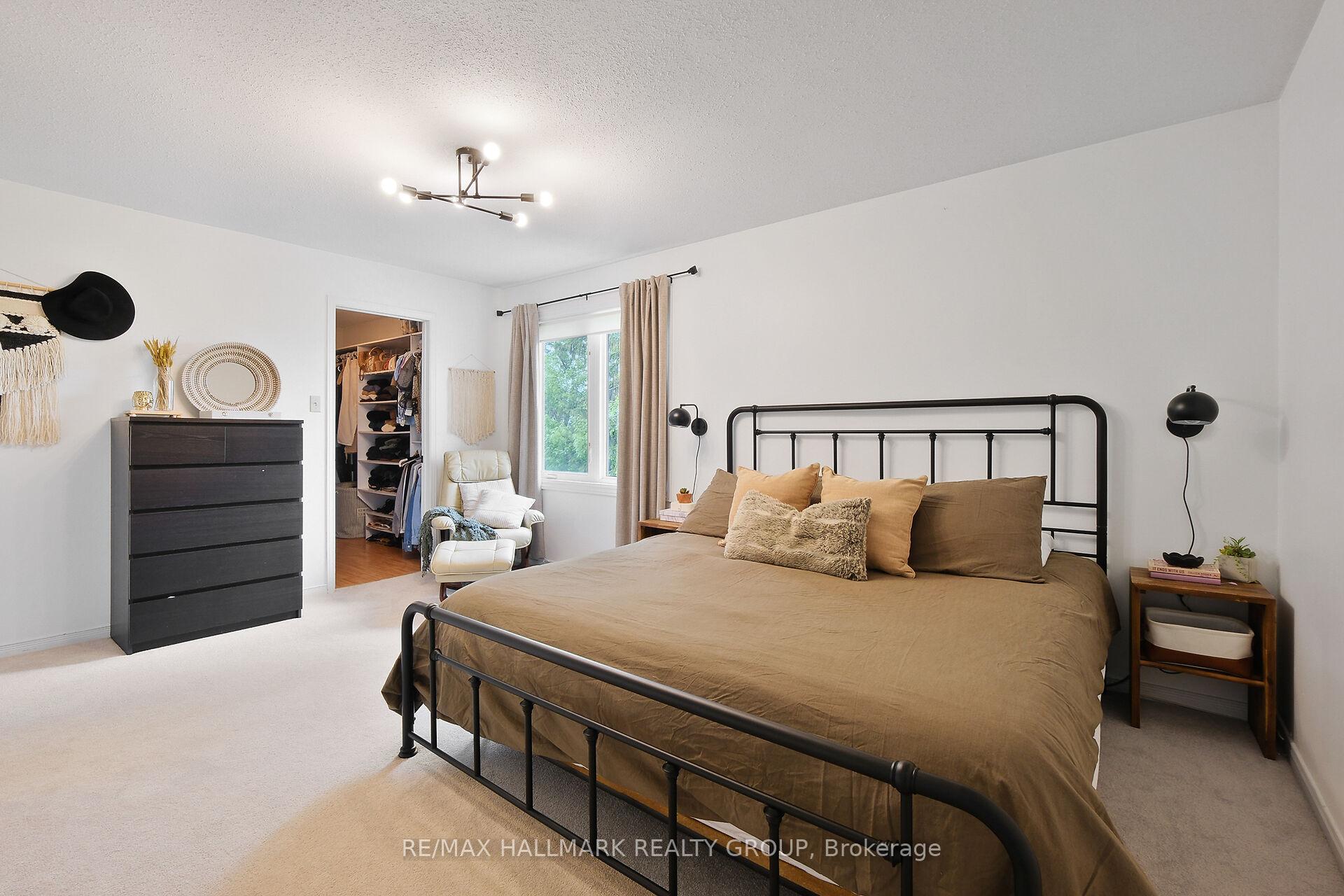 Photo 22 of 35 Willow Glen Drive, Ottawa, Kanata - Bridlewood — HOMEH