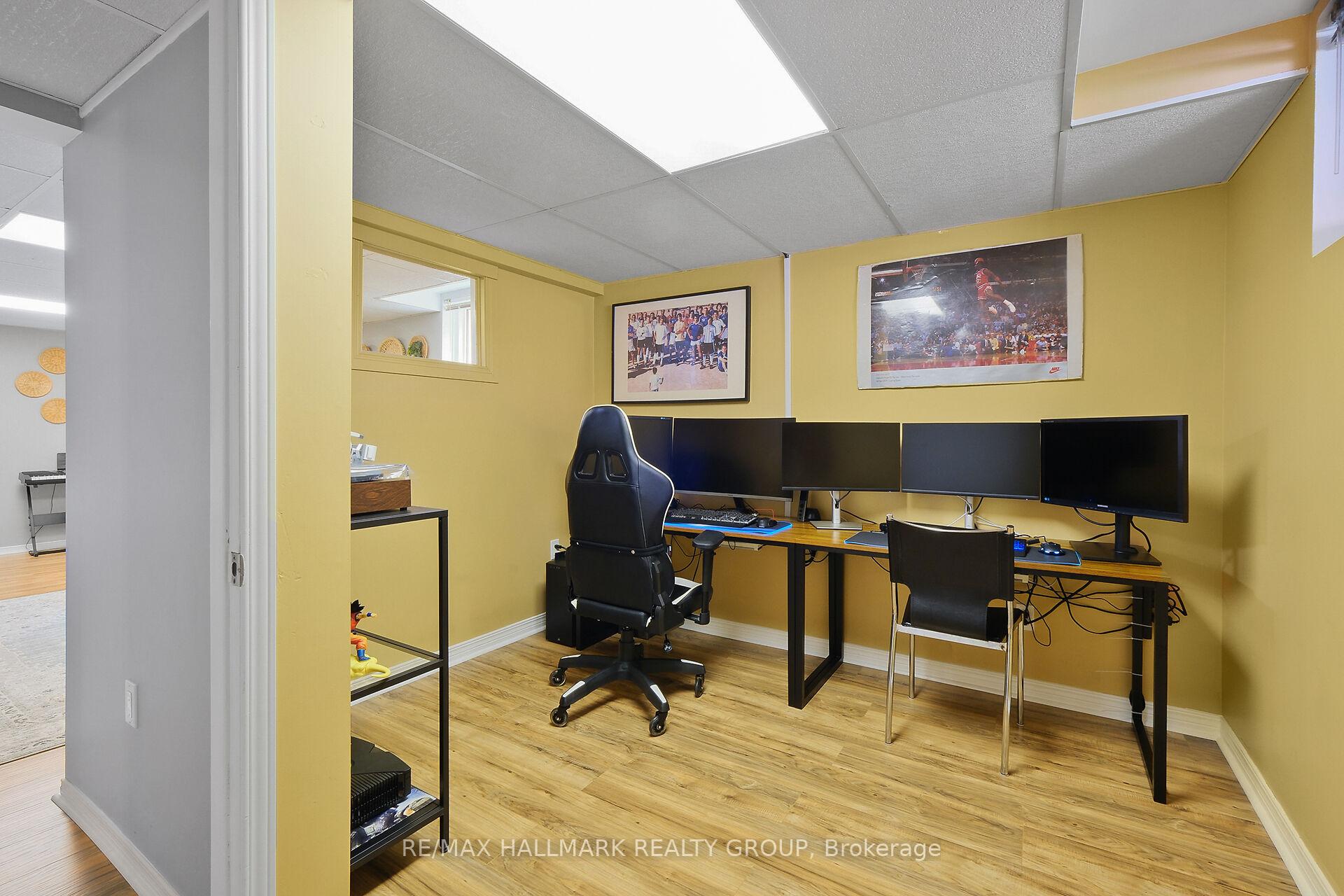 Photo 26 of 35 Willow Glen Drive, Ottawa, Kanata - Bridlewood — HOMEH