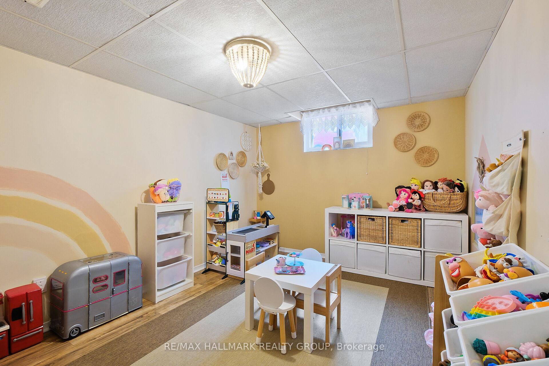 Photo 27 of 35 Willow Glen Drive, Ottawa, Kanata - Bridlewood — HOMEH