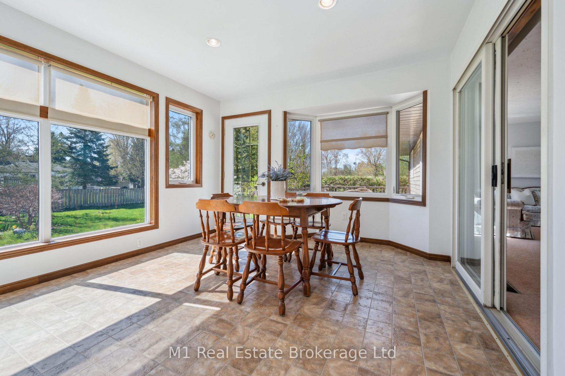 Photo 11 of 27 Geddes Street W, Minto — HOMEH