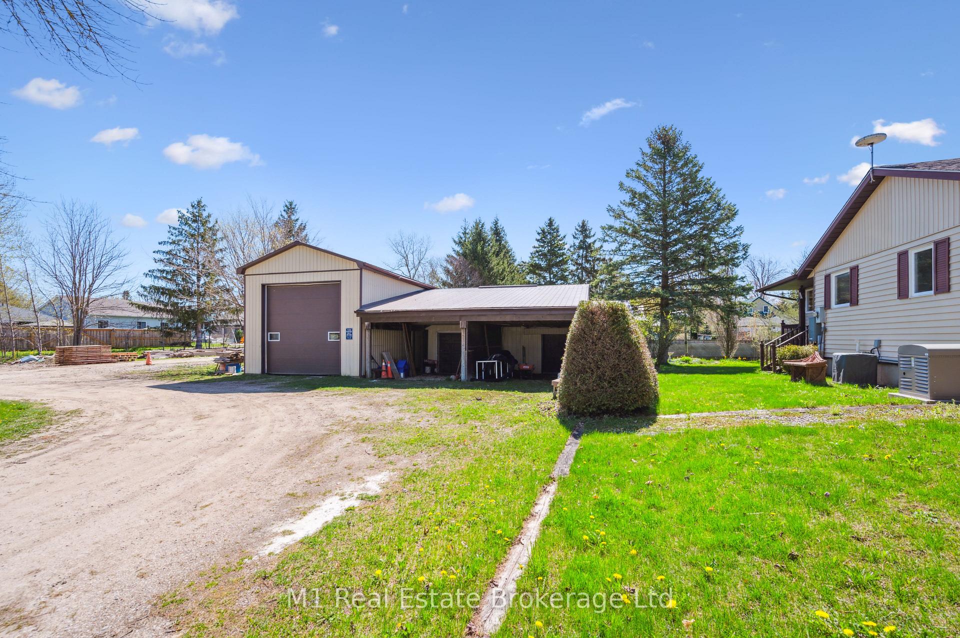 Photo 37 of 27 Geddes Street W, Minto — HOMEH