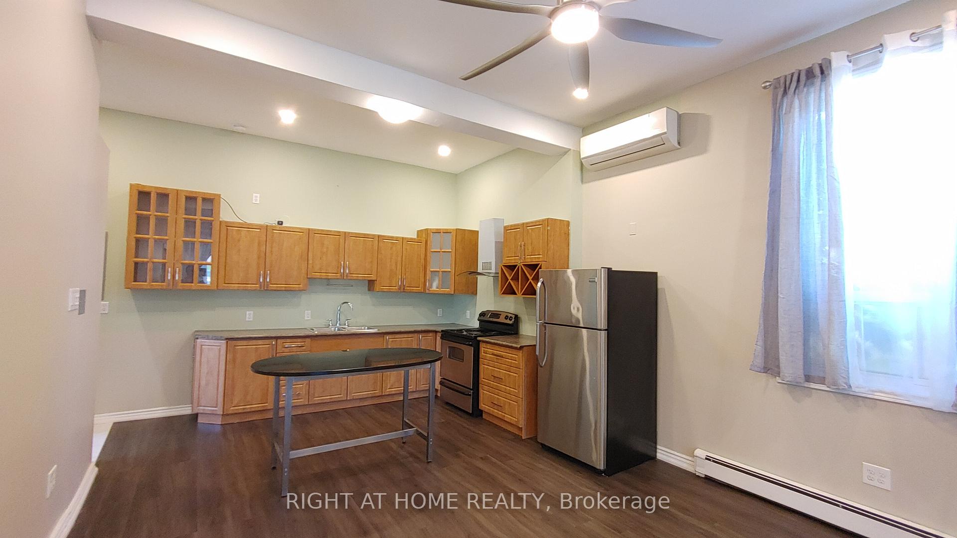 Photo 3 of Unit 2A, 334 Upper Ottawa Street, Hamilton, Sunninghill — HOMEH