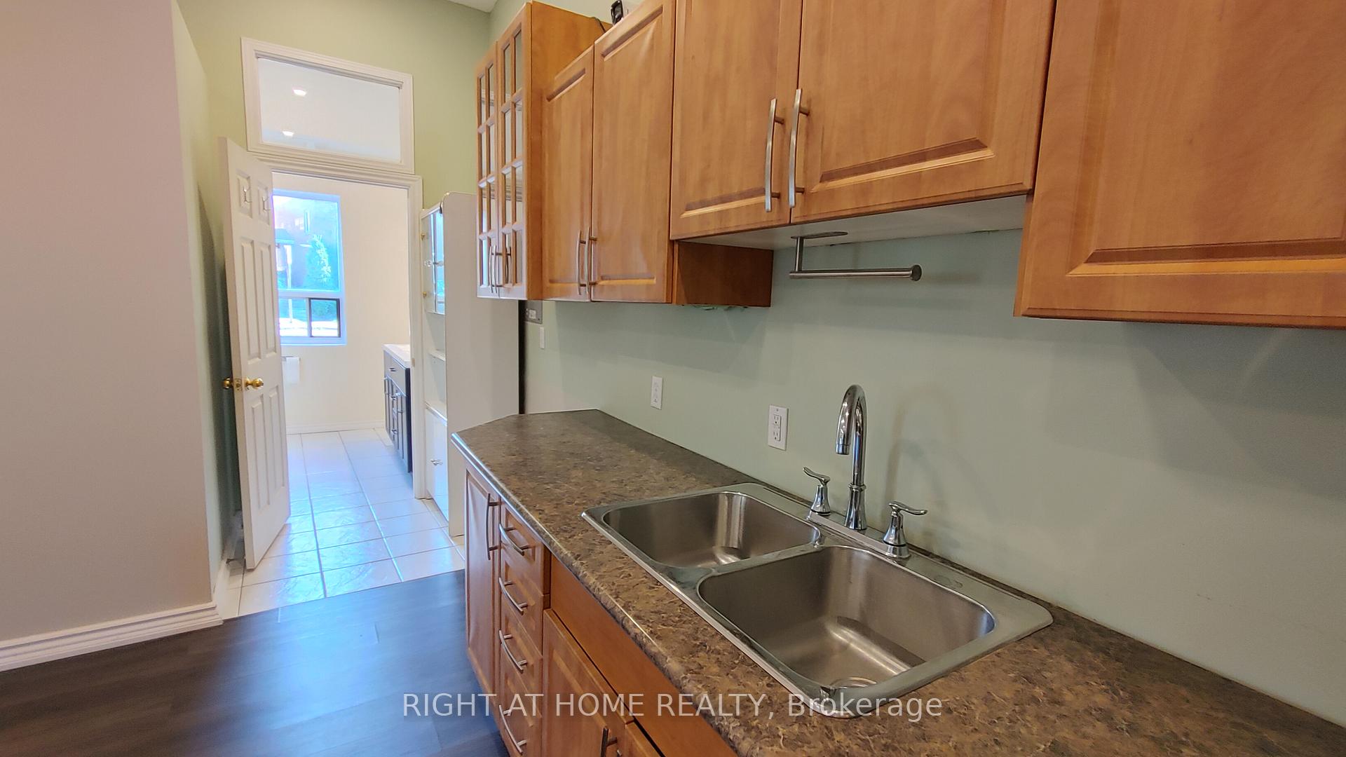 Photo 7 of Unit 2A, 334 Upper Ottawa Street, Hamilton, Sunninghill — HOMEH