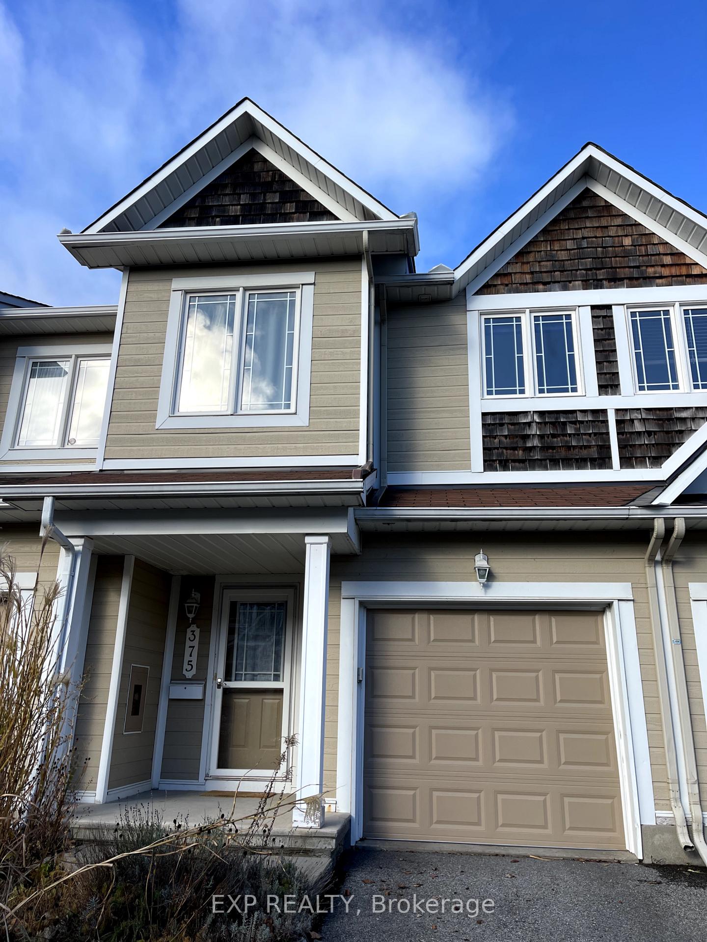 Photo 1 of 375 Hillsboro, Ottawa, Kanata - Emerald Meadows/Trailwest — HOMEH