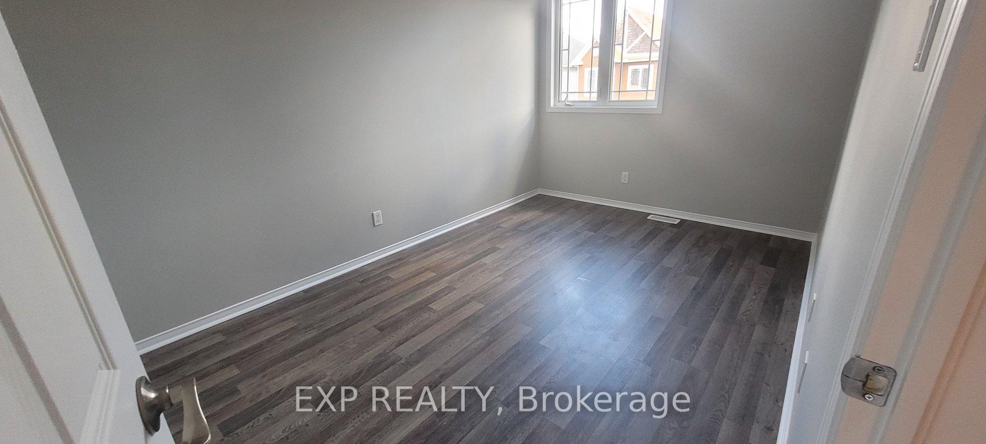 Photo 5 of 375 Hillsboro, Ottawa, Kanata - Emerald Meadows/Trailwest — HOMEH