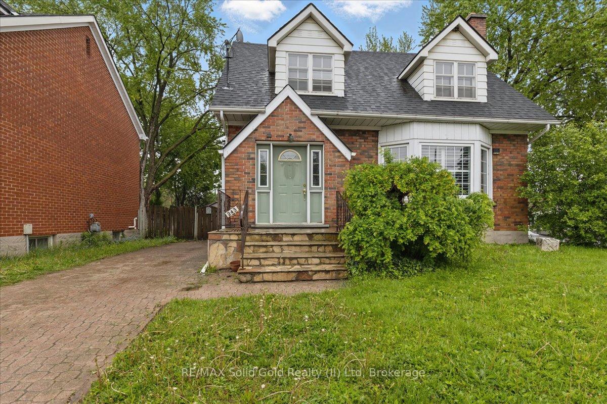 Photo 2 of 243 Sydney Street S, Kitchener — HOMEH