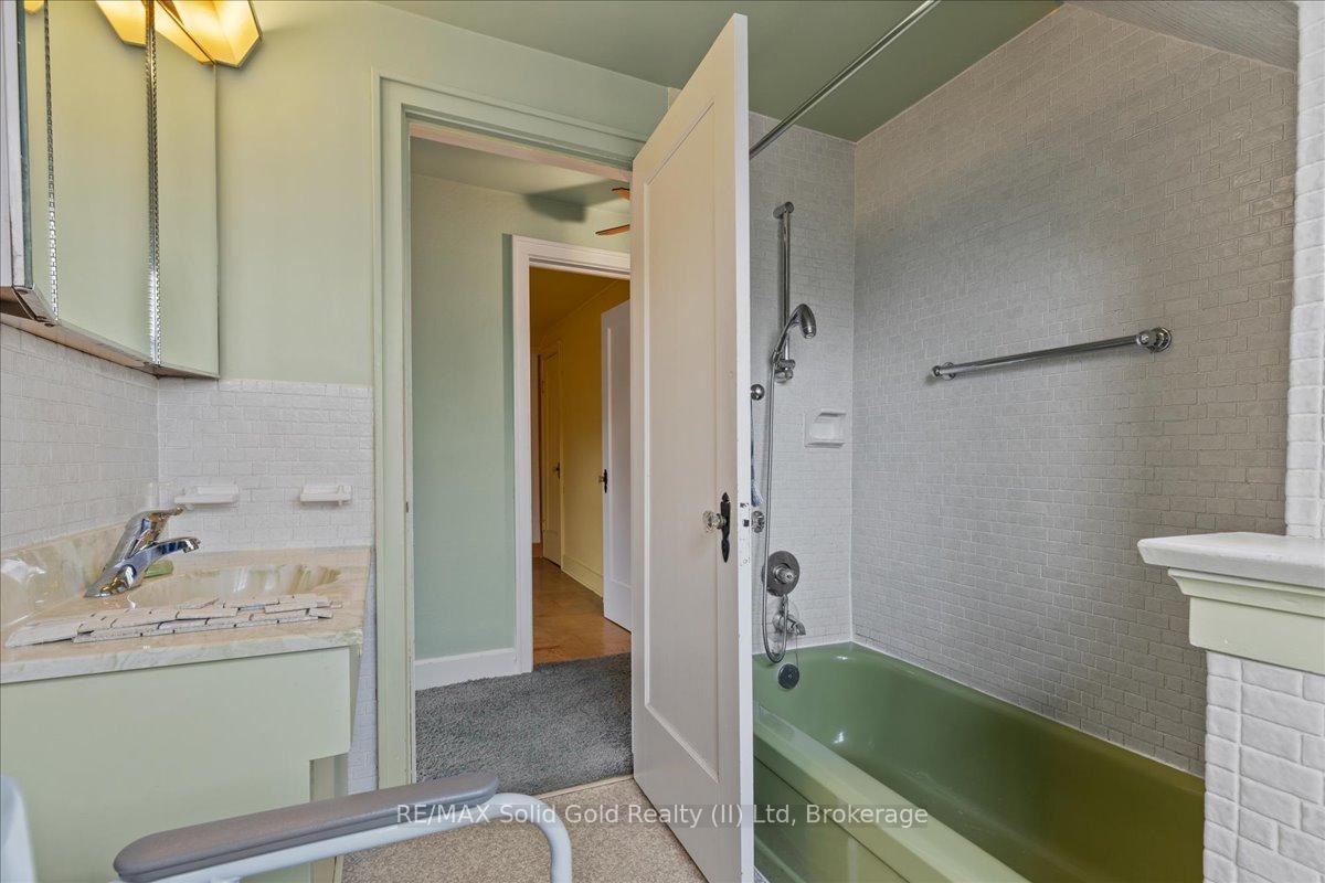 Photo 12 of 243 Sydney Street S, Kitchener — HOMEH