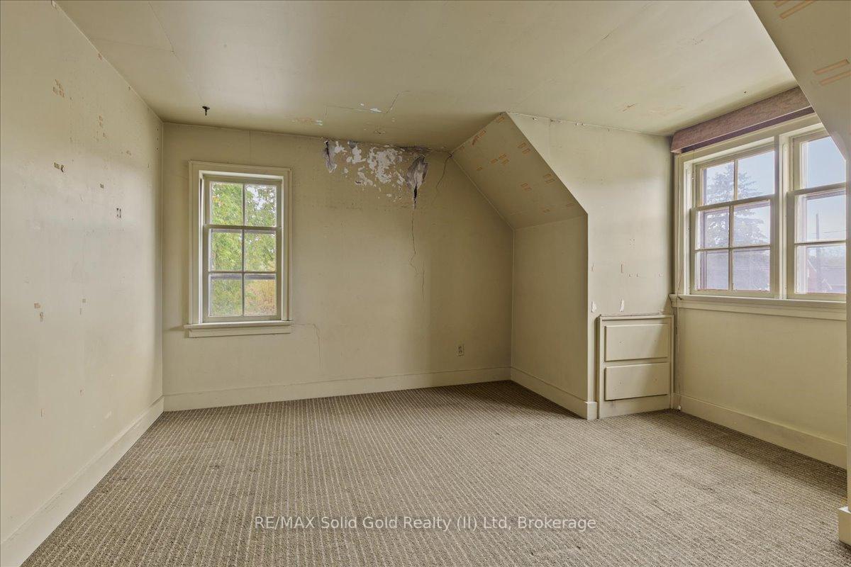 Photo 17 of 243 Sydney Street S, Kitchener — HOMEH