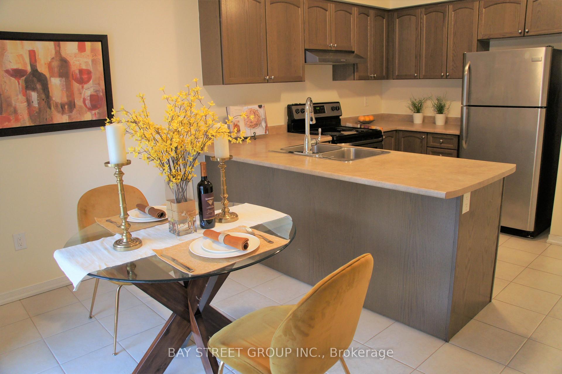 Photo 12 of 5289 Major Mackenzie Drive E, Markham, Berczy — HOMEH