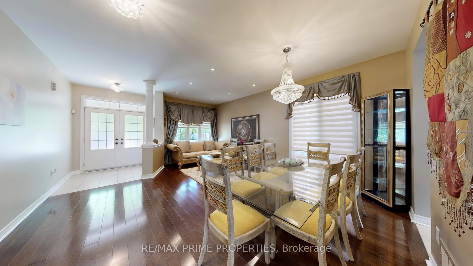 Photo 4 of 13 Lundy Drive, Markham, Box Grove — HOMEH