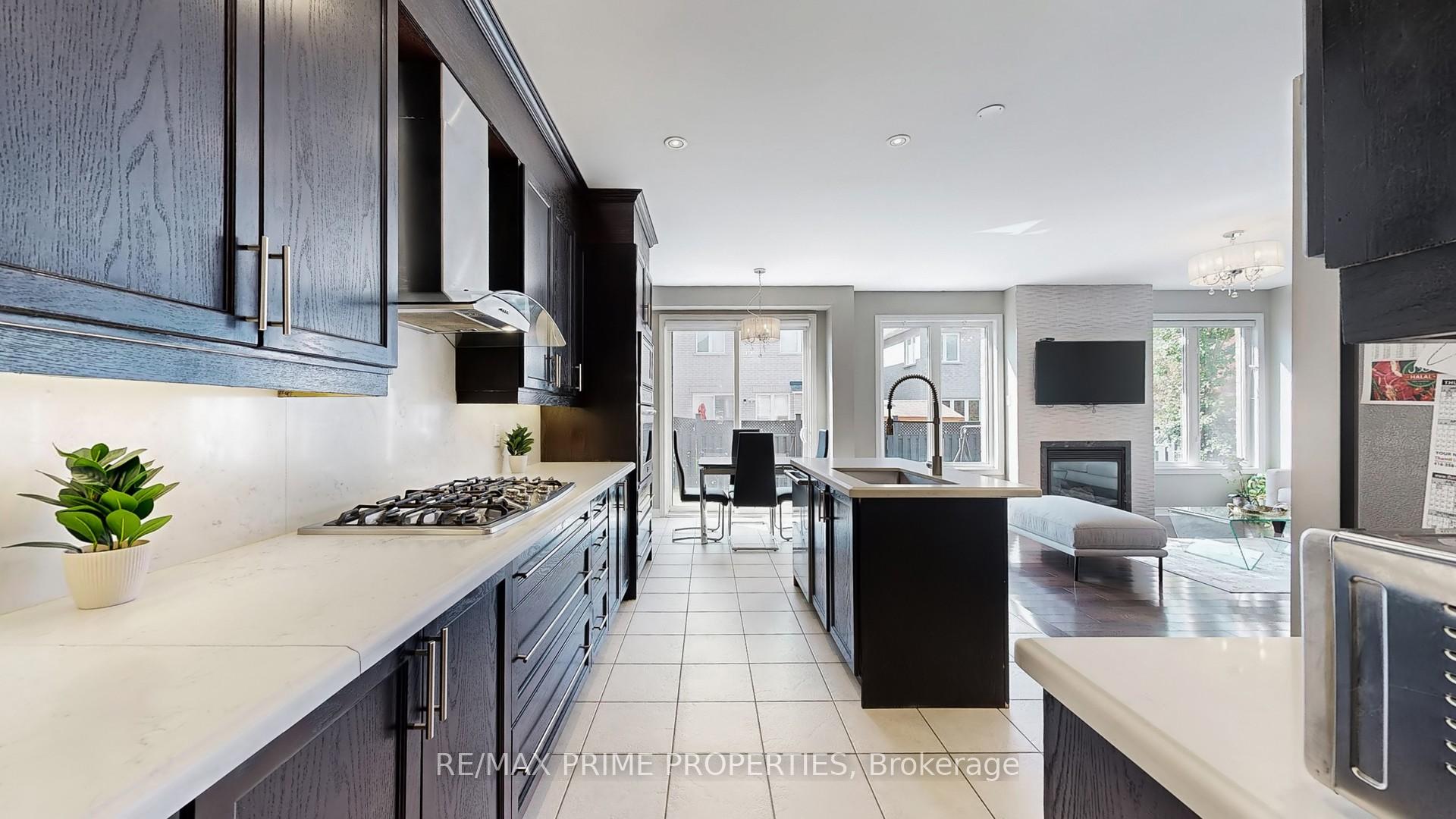 Photo 14 of 13 Lundy Drive, Markham, Box Grove — HOMEH