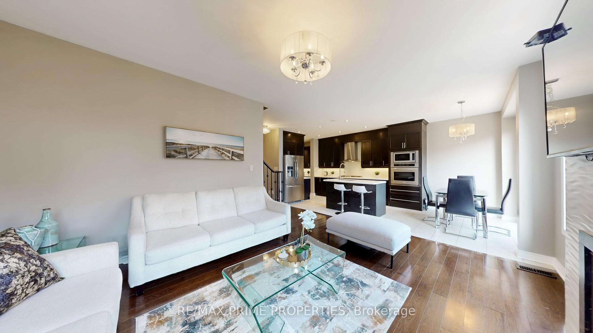Photo 18 of 13 Lundy Drive, Markham, Box Grove — HOMEH