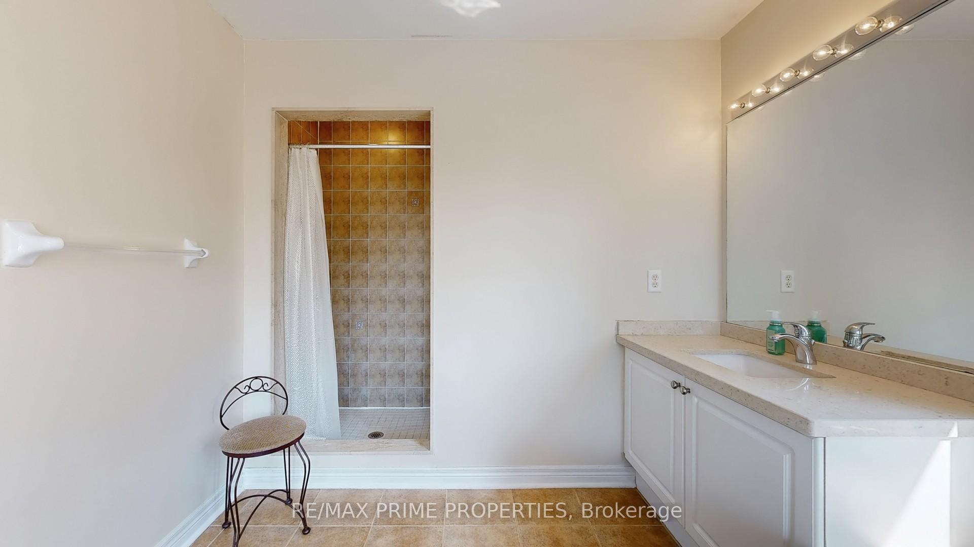 Photo 34 of 13 Lundy Drive, Markham, Box Grove — HOMEH