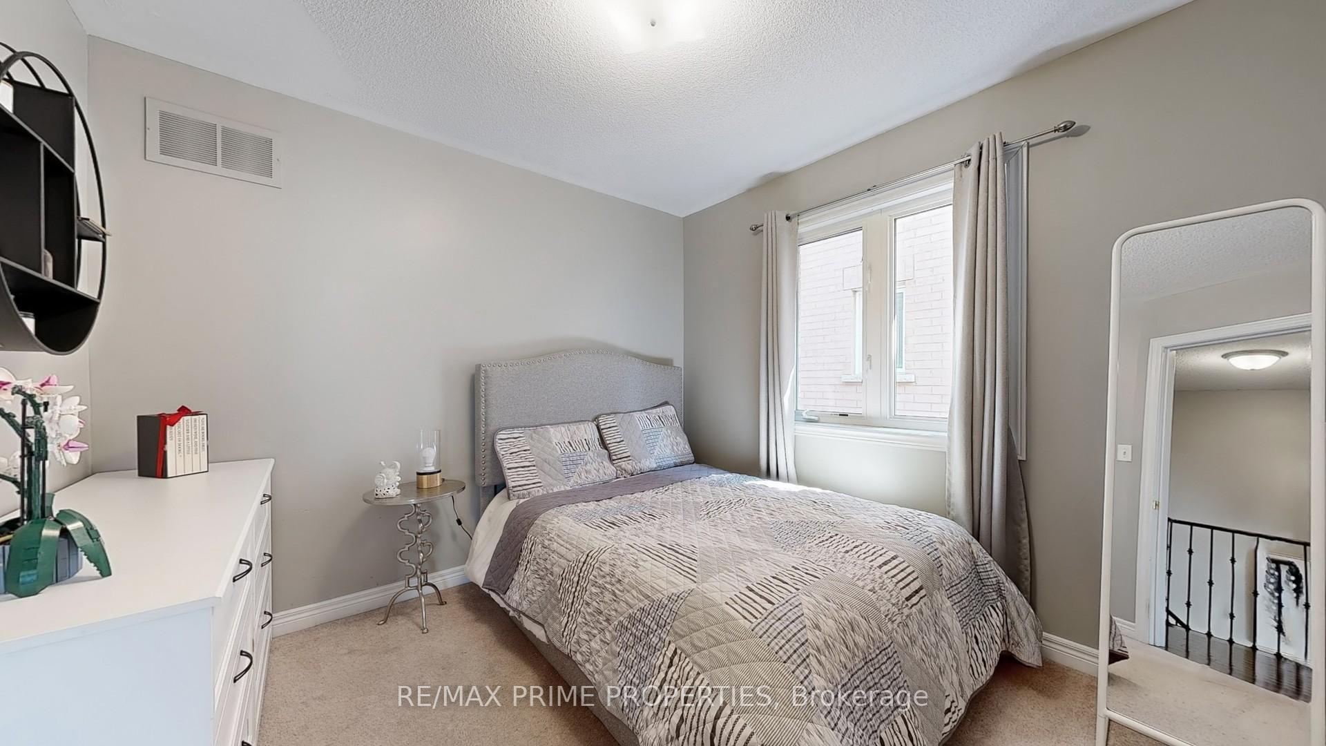 Photo 39 of 13 Lundy Drive, Markham, Box Grove — HOMEH