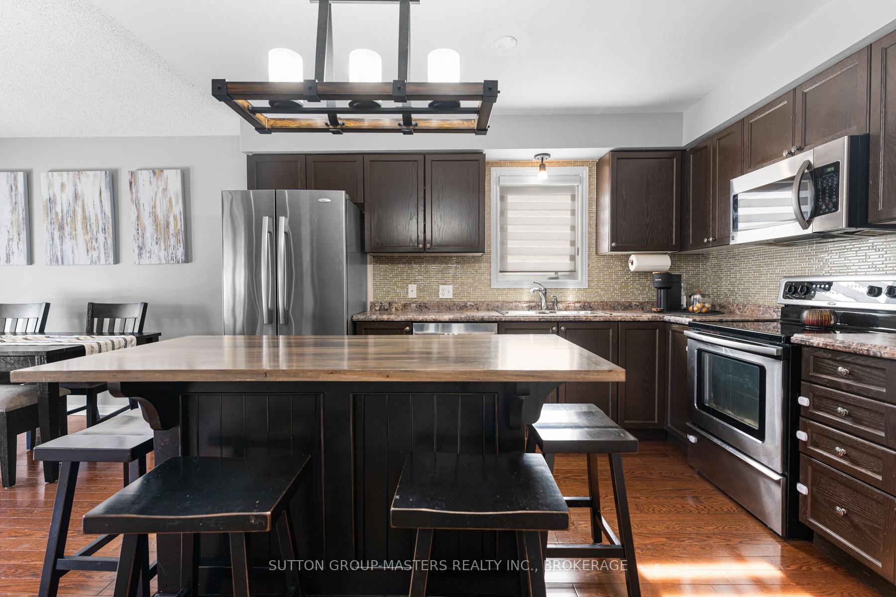Photo 10 of 1512 Crimson Crescent, Kingston, City Northwest — HOMEH