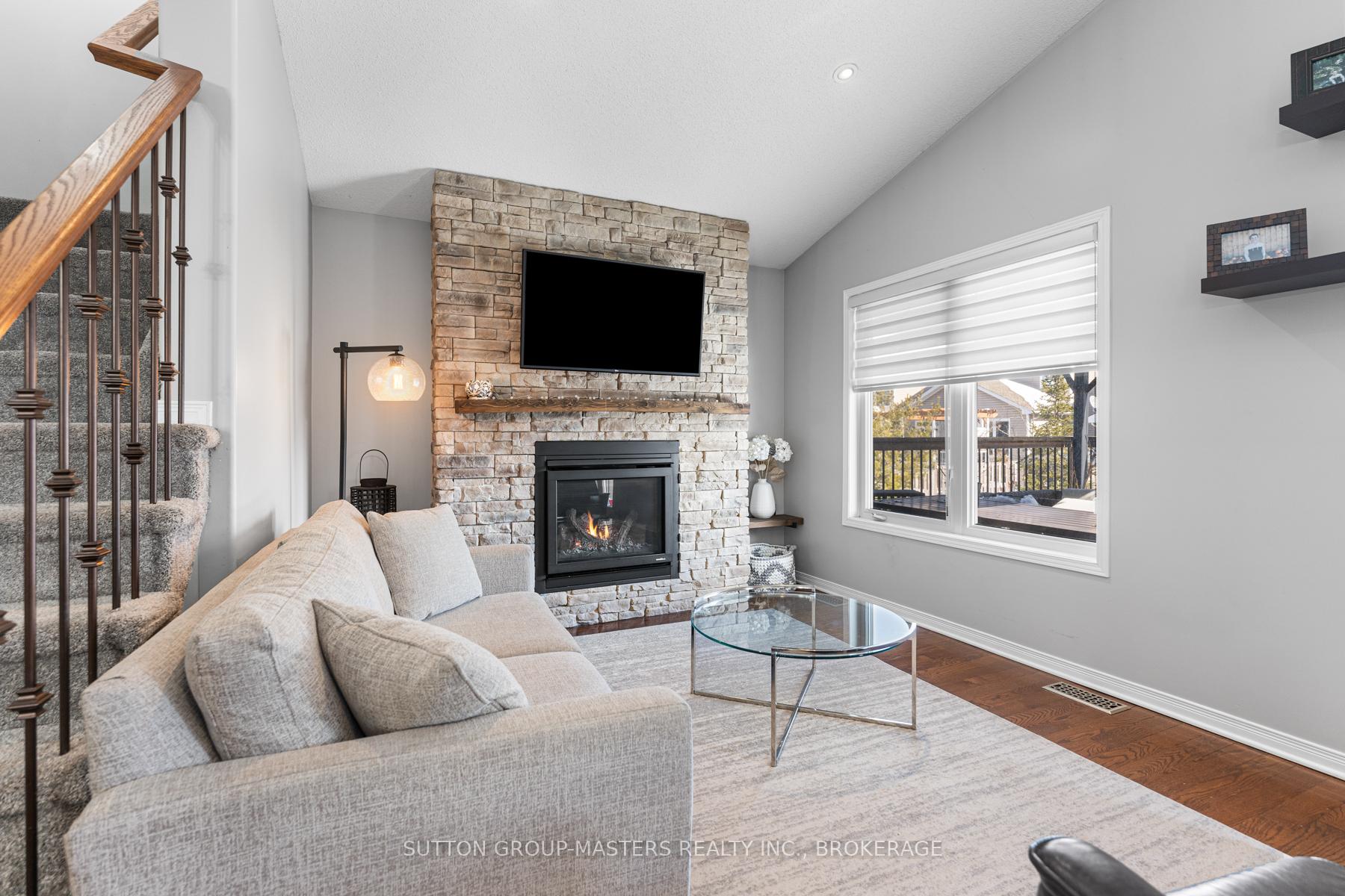 Photo 13 of 1512 Crimson Crescent, Kingston, City Northwest — HOMEH