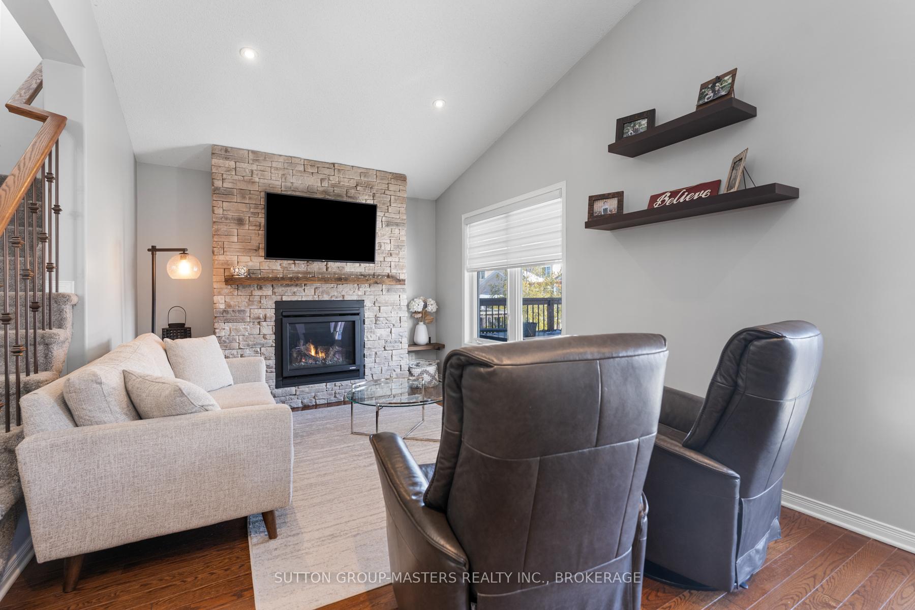 Photo 15 of 1512 Crimson Crescent, Kingston, City Northwest — HOMEH