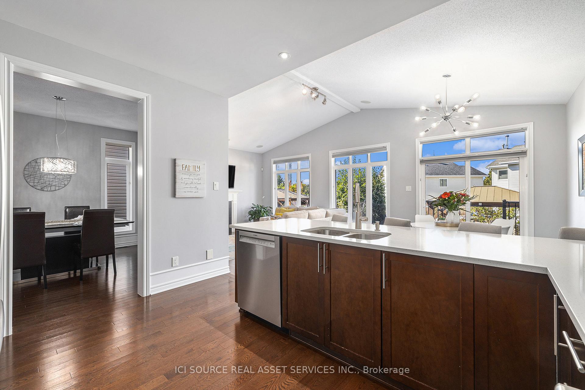 Photo 3 of 237 Bridgestone Drive, Ottawa, Kanata - Bridlewood — HOMEH