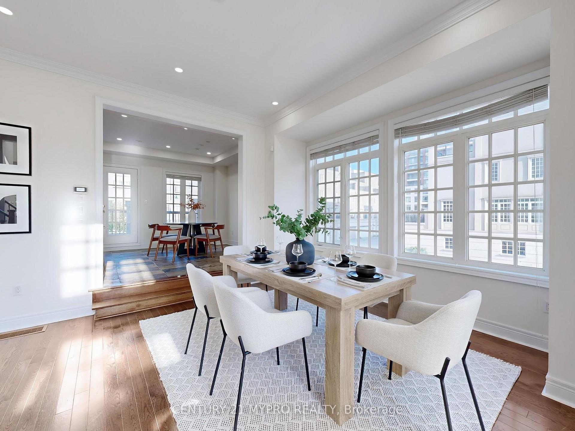 Photo 16 of 35 Rouge Valley Drive, Markham, Unionville — HOMEH