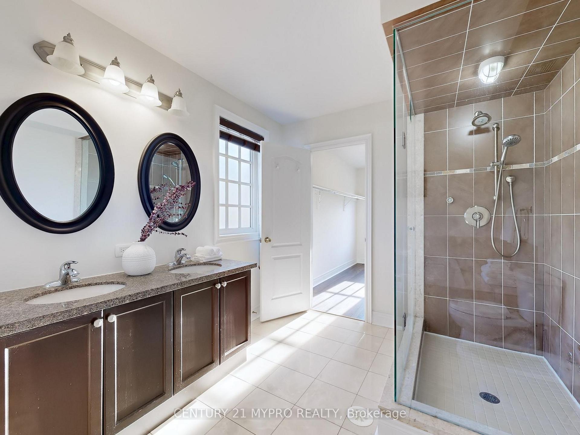 Photo 20 of 35 Rouge Valley Drive, Markham, Unionville — HOMEH