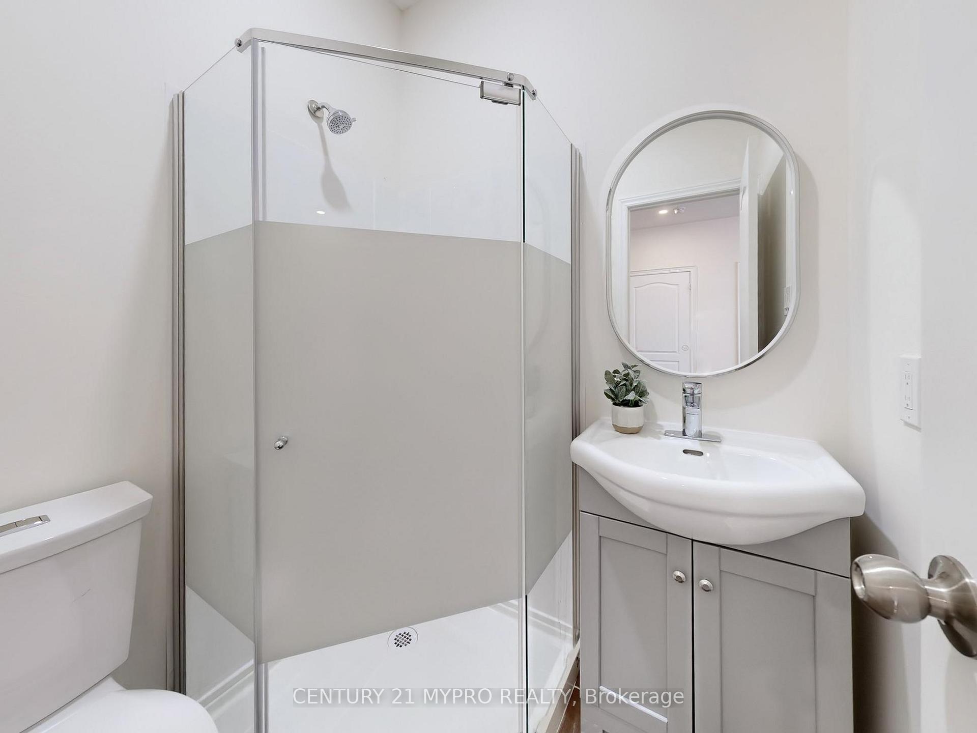 Photo 33 of 35 Rouge Valley Drive, Markham, Unionville — HOMEH