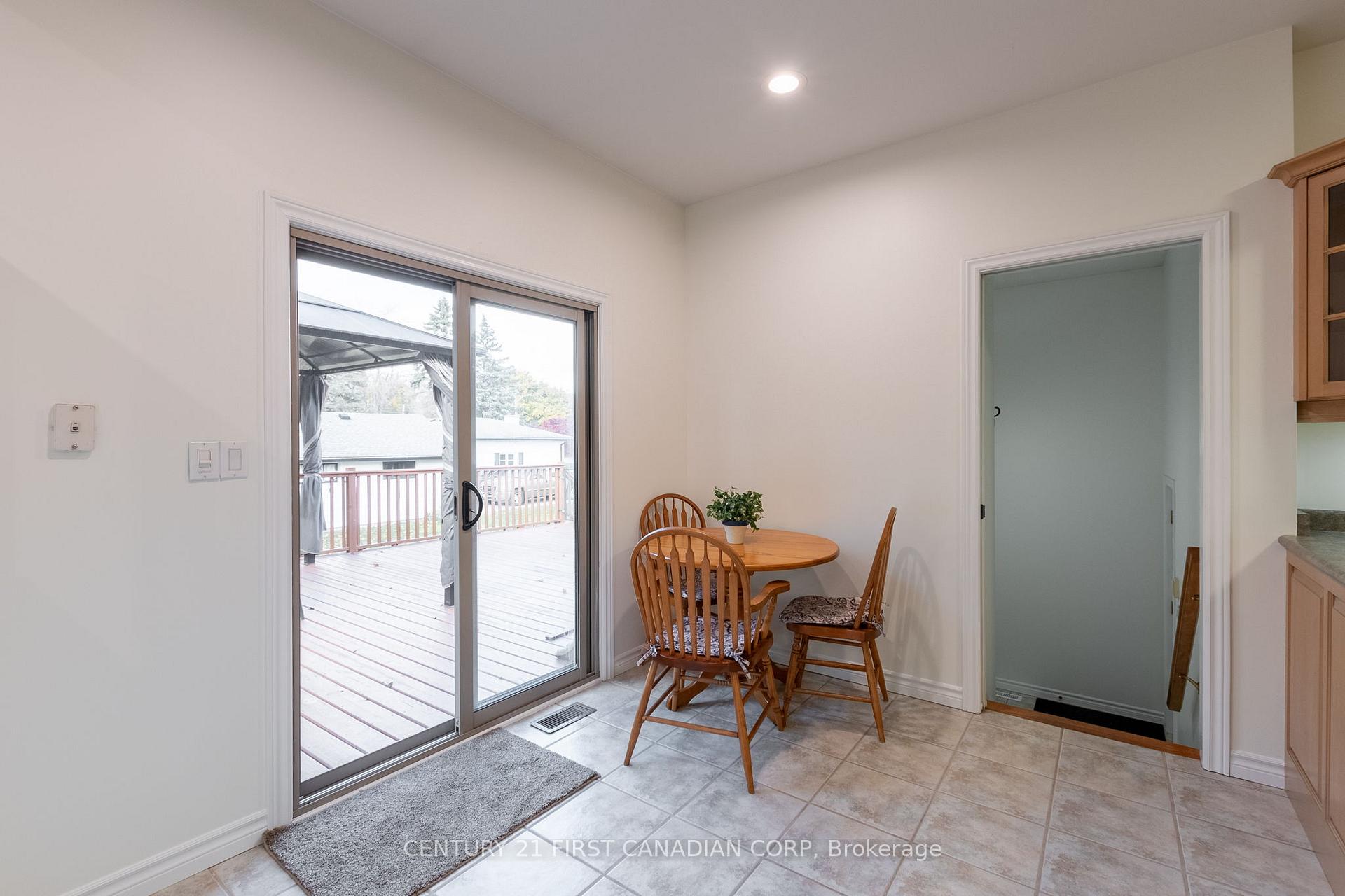 Photo 10 of 109 Princess Avenue, Middlesex Centre, Komoka — HOMEH