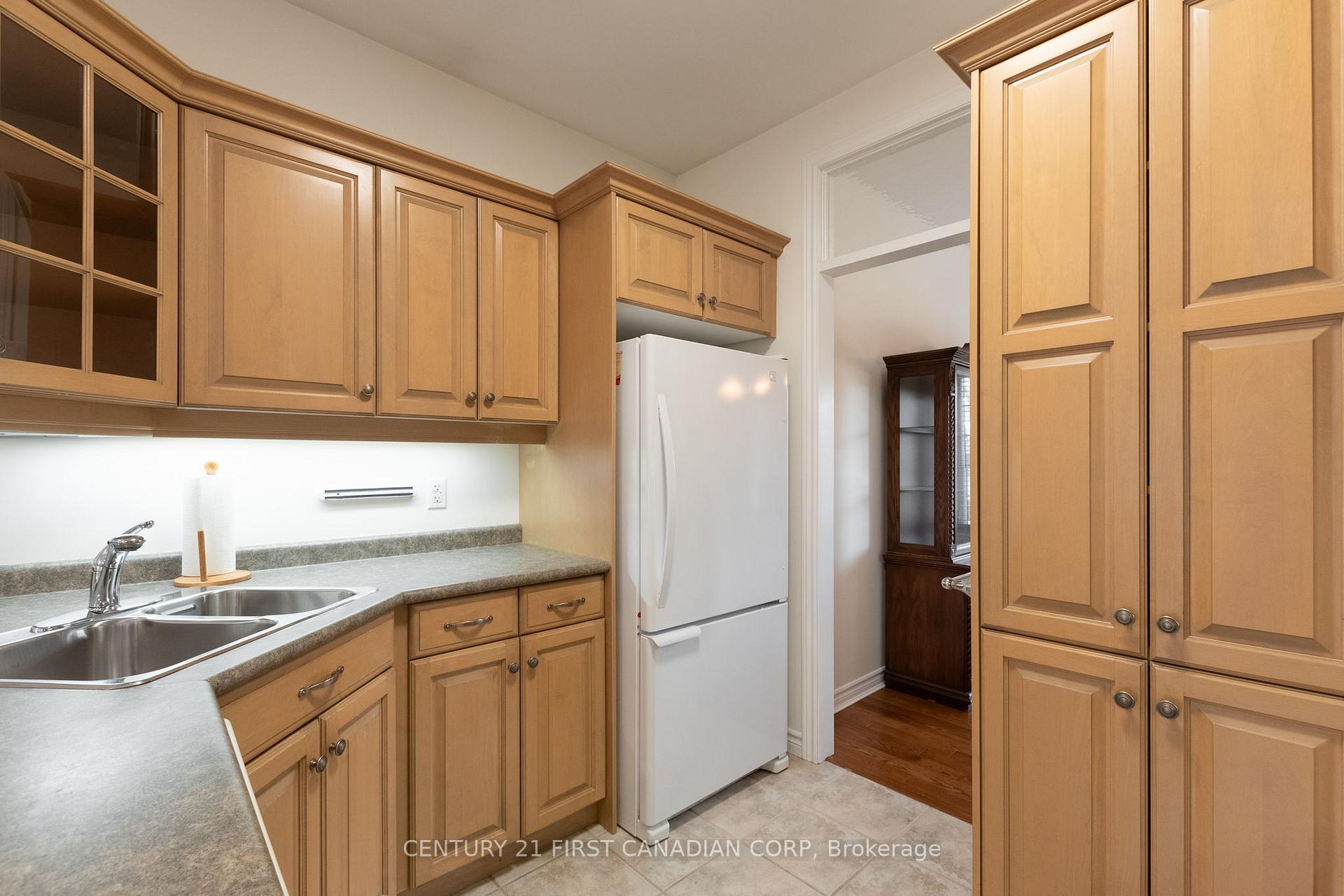 Photo 13 of 109 Princess Avenue, Middlesex Centre, Komoka — HOMEH