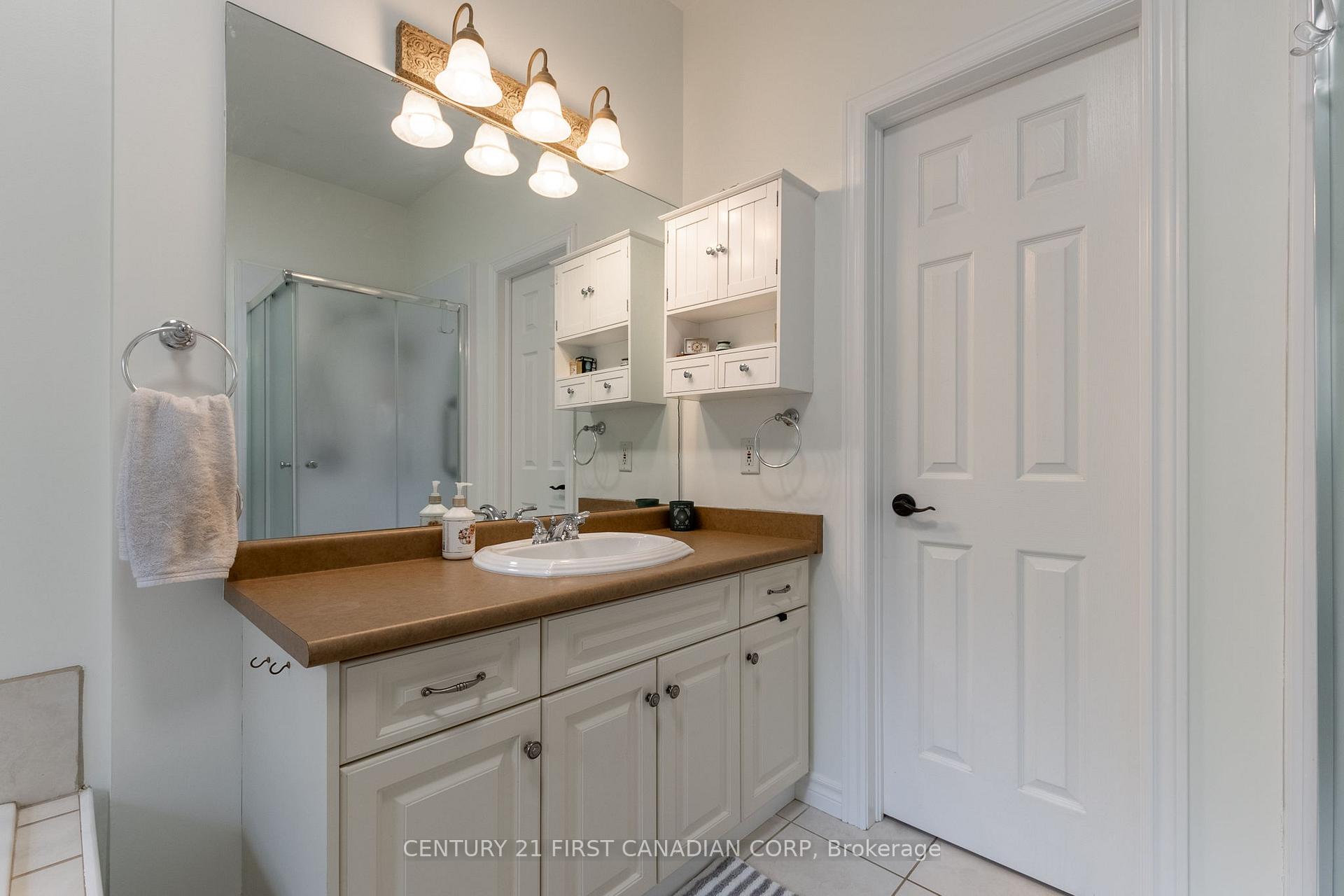 Photo 19 of 109 Princess Avenue, Middlesex Centre, Komoka — HOMEH