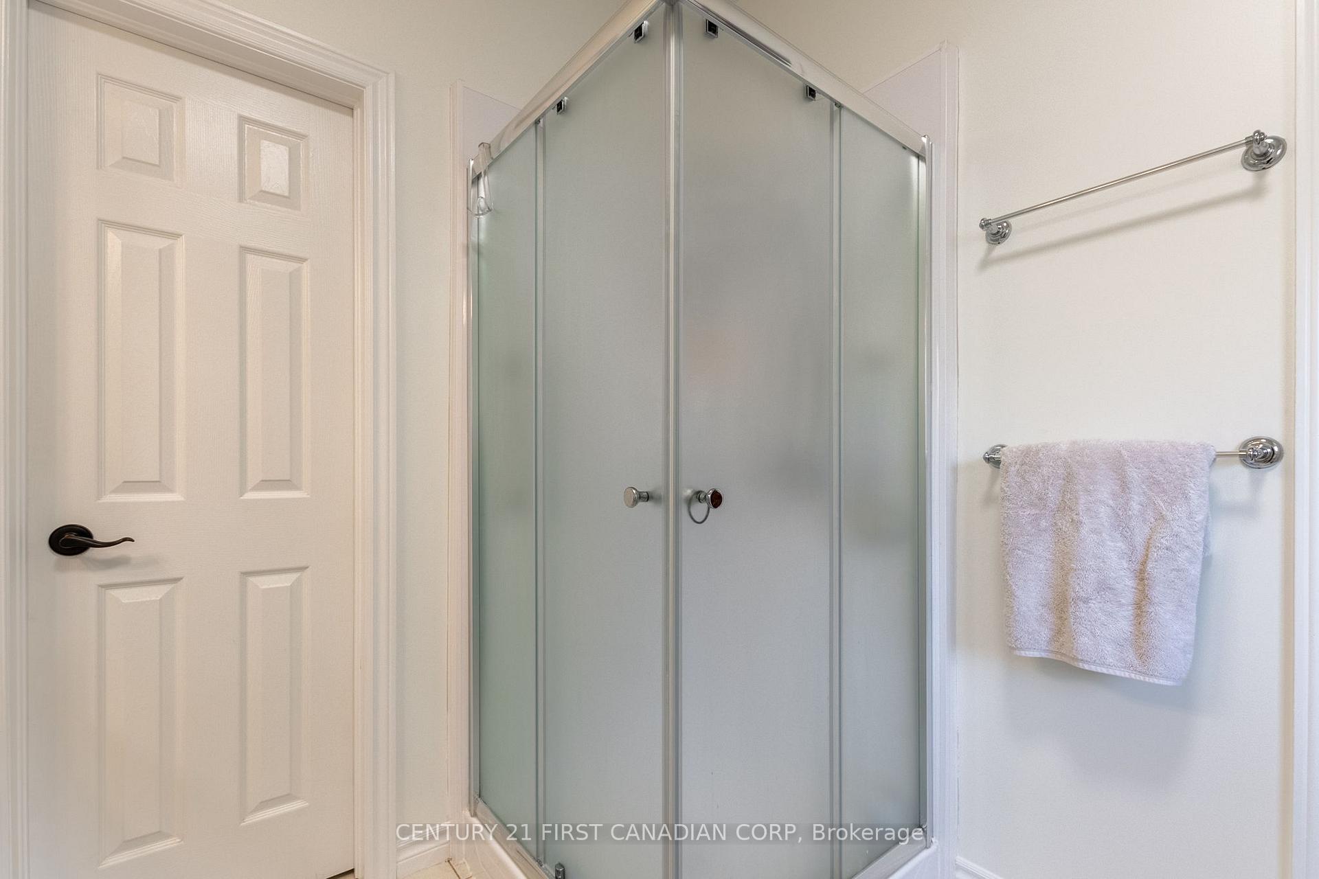 Photo 21 of 109 Princess Avenue, Middlesex Centre, Komoka — HOMEH