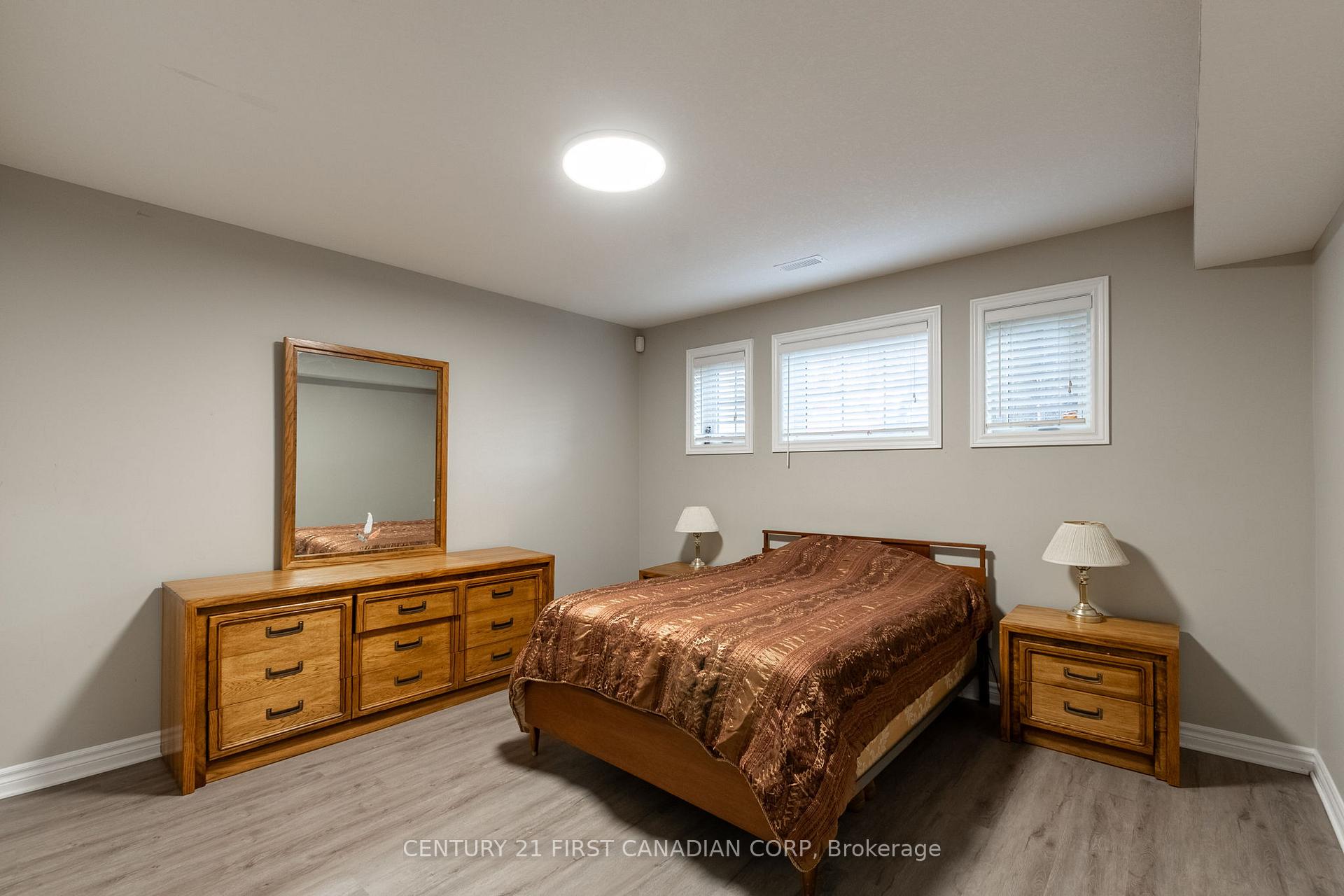 Photo 32 of 109 Princess Avenue, Middlesex Centre, Komoka — HOMEH