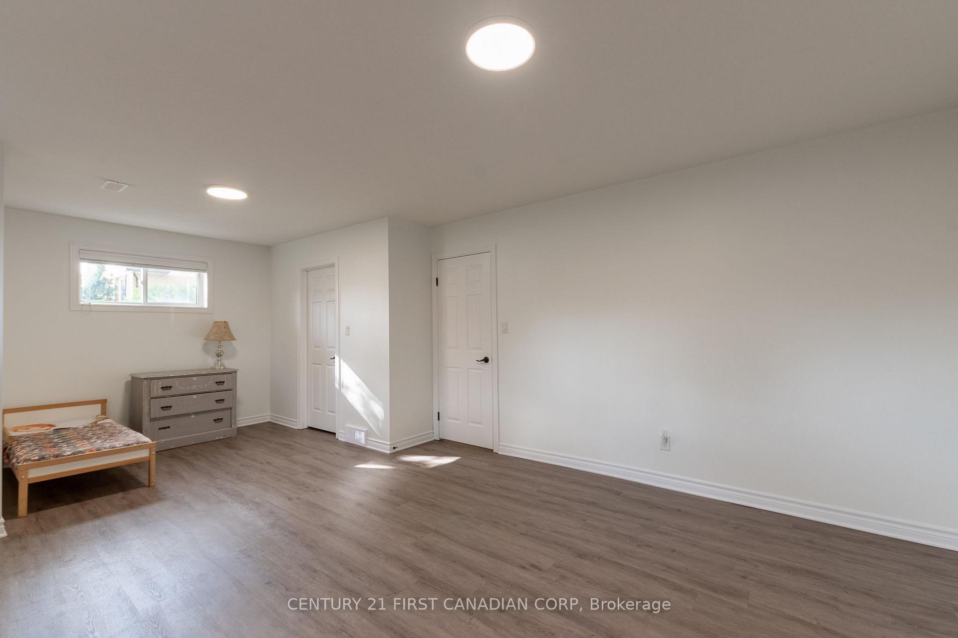 Photo 35 of 109 Princess Avenue, Middlesex Centre, Komoka — HOMEH