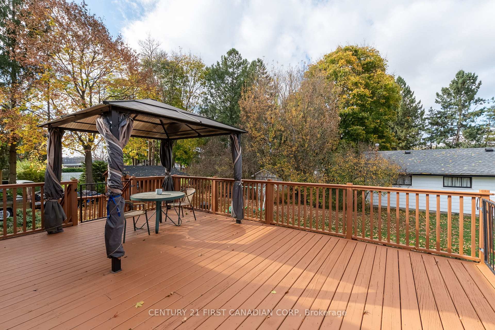 Photo 37 of 109 Princess Avenue, Middlesex Centre, Komoka — HOMEH
