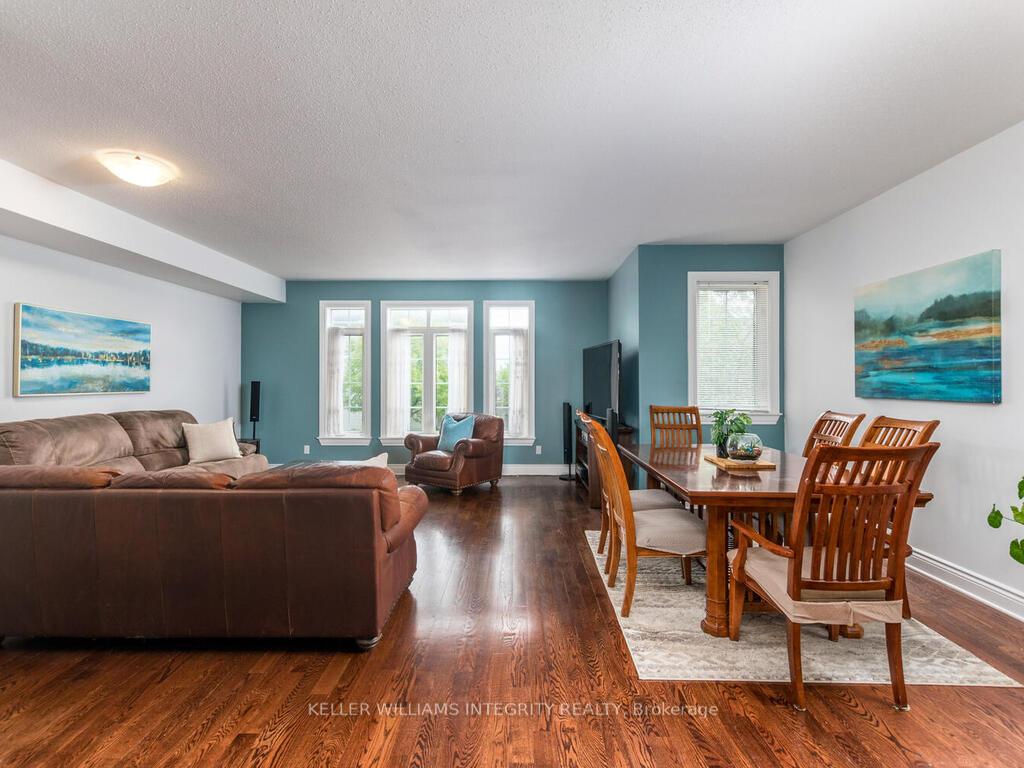 Photo 5 of 72 Castle Glen Crescent, Ottawa, Kanata - Glencairn/Hazeldean — HOMEH