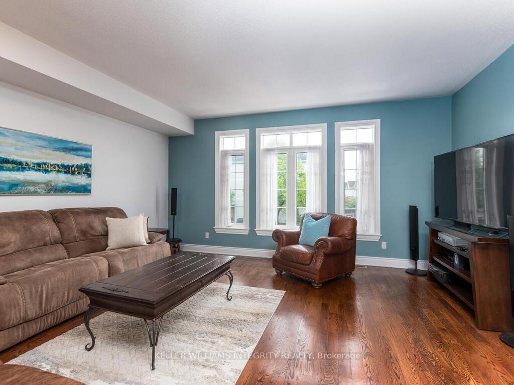 Photo 6 of 72 Castle Glen Crescent, Ottawa, Kanata - Glencairn/Hazeldean — HOMEH