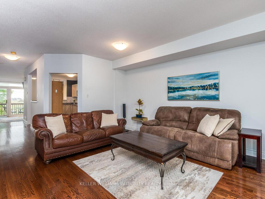 Photo 10 of 72 Castle Glen Crescent, Ottawa, Kanata - Glencairn/Hazeldean — HOMEH