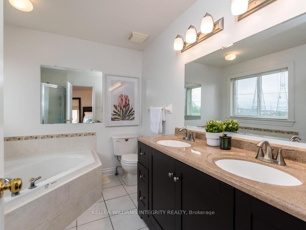 Photo 26 of 72 Castle Glen Crescent, Ottawa, Kanata - Glencairn/Hazeldean — HOMEH